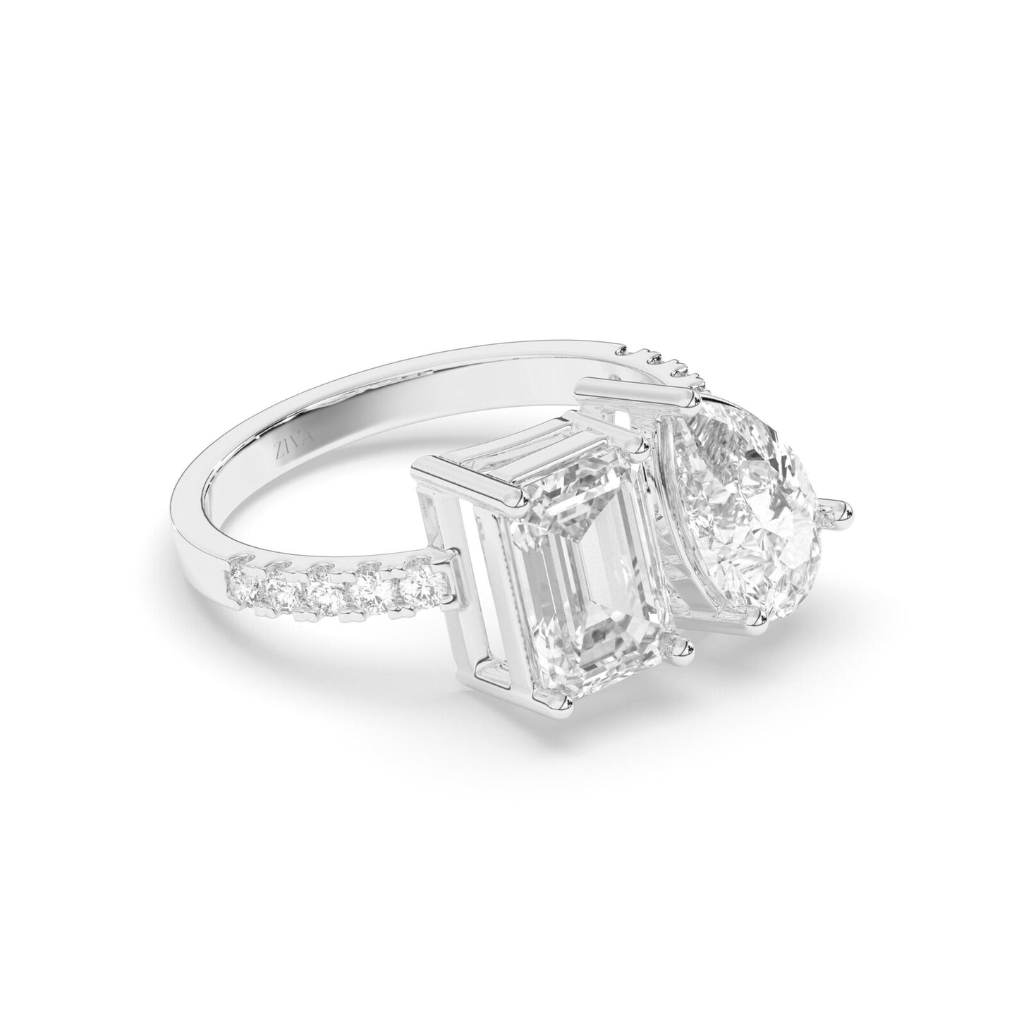 Veneré Diamond Ring