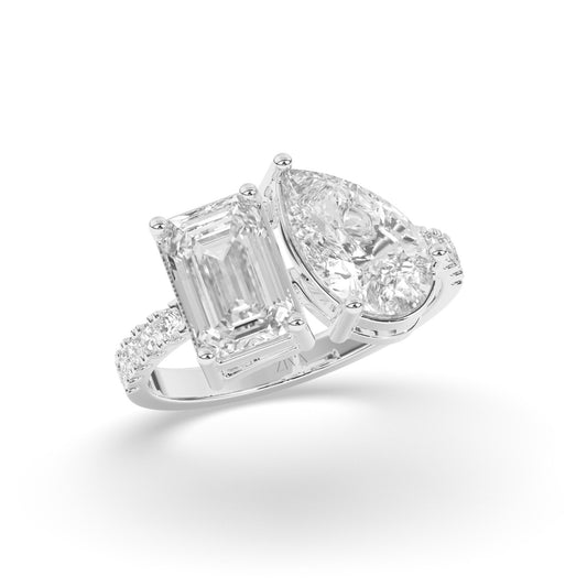 Veneré Diamond Ring